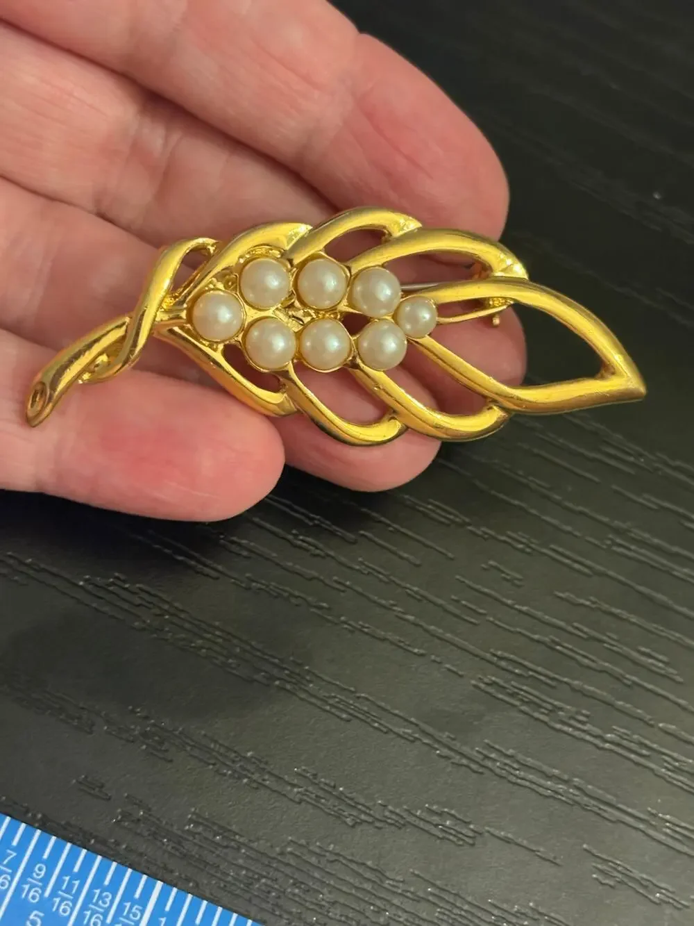 Vintage Gold Tone Leaf Brooch Faux Pearl Cluster Unsigned